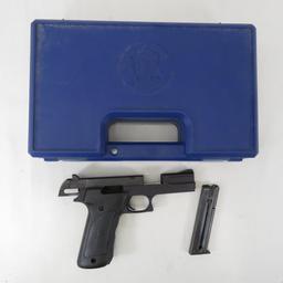 Smith & Wesson Model 422 .22 LR CTG Pistol