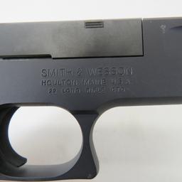 Smith & Wesson Model 422 .22 LR CTG Pistol