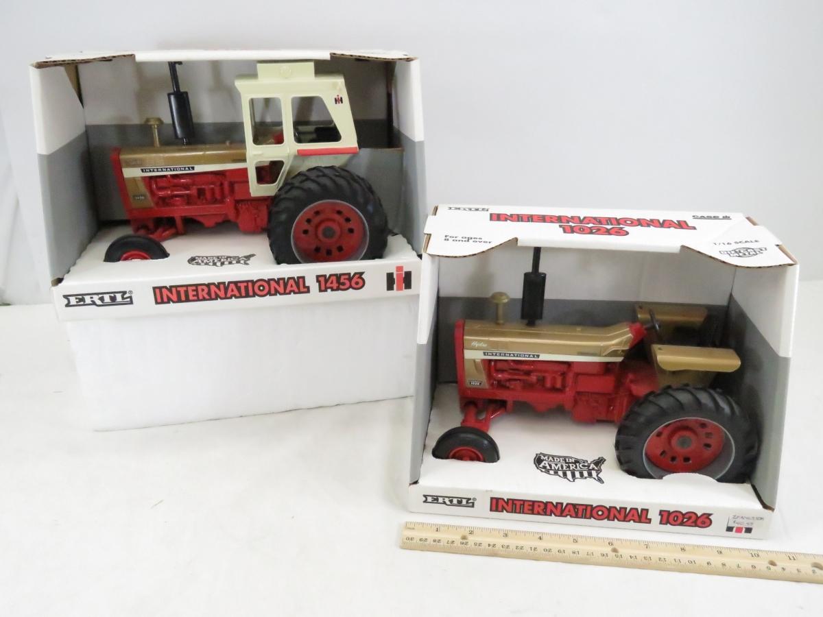 ERTL International 1026 & 1456 1:16 NIB