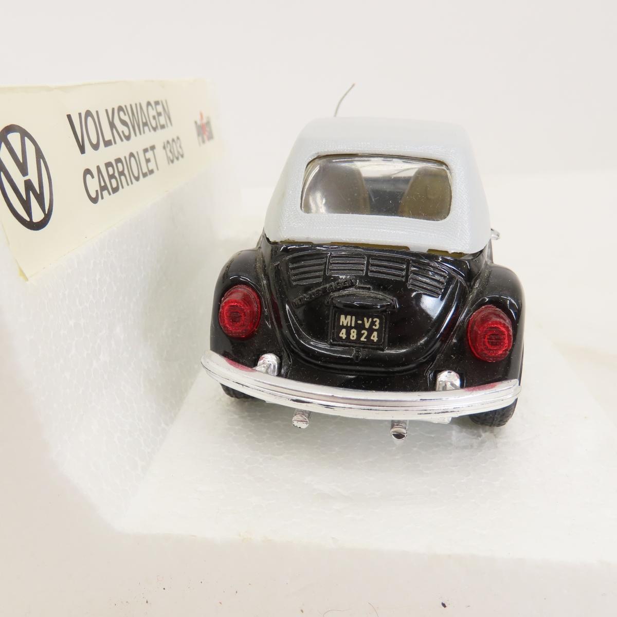 Volkswagen model Kit & Cabriolet 1303 Diecast