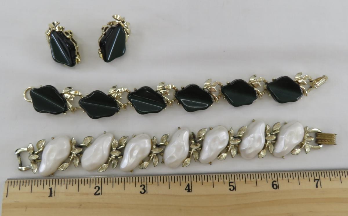 Vintage Thermoset & Christmas Jewelry - some sets