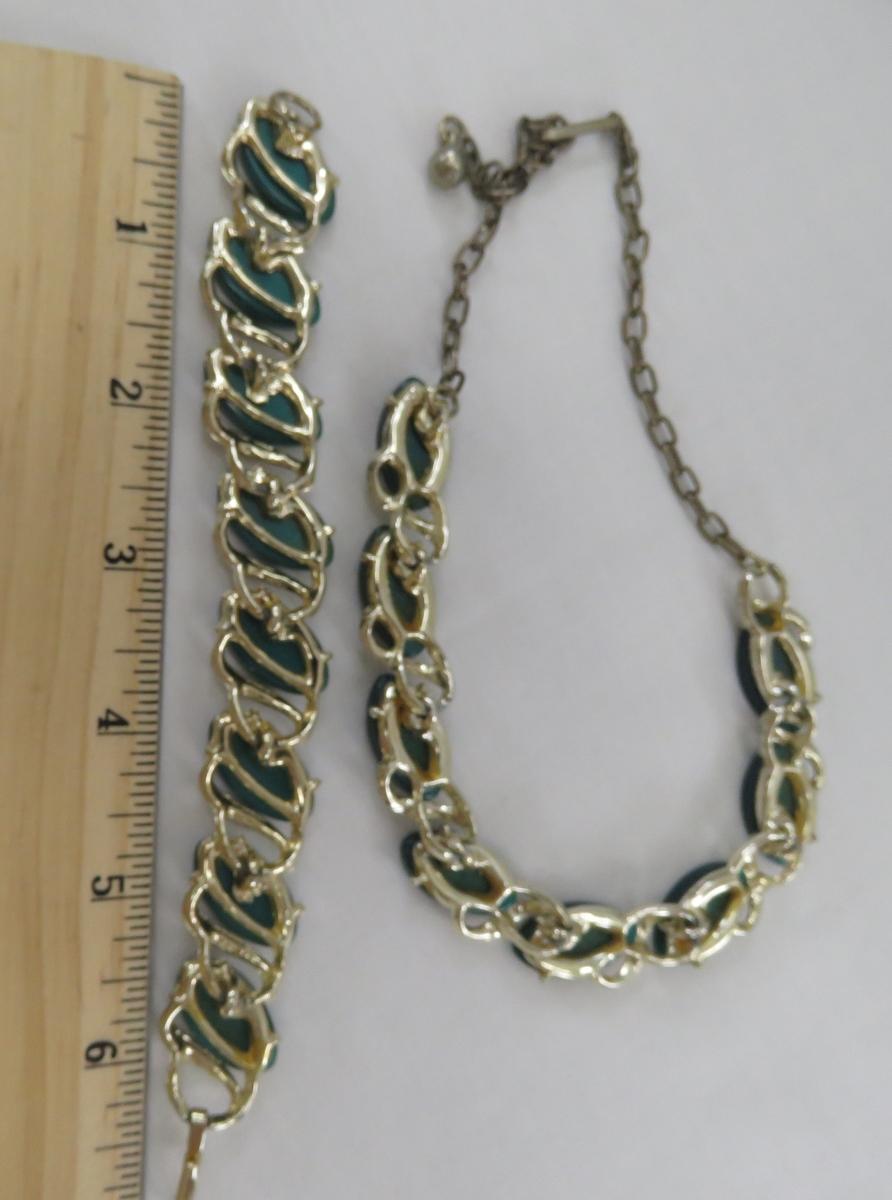 Vintage Thermoset & Christmas Jewelry - some sets