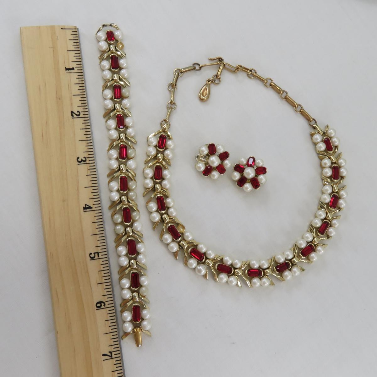 Vintage Thermoset & Christmas Jewelry - some sets