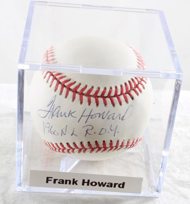 MLB Autographed Baseball Frank Howard in Case