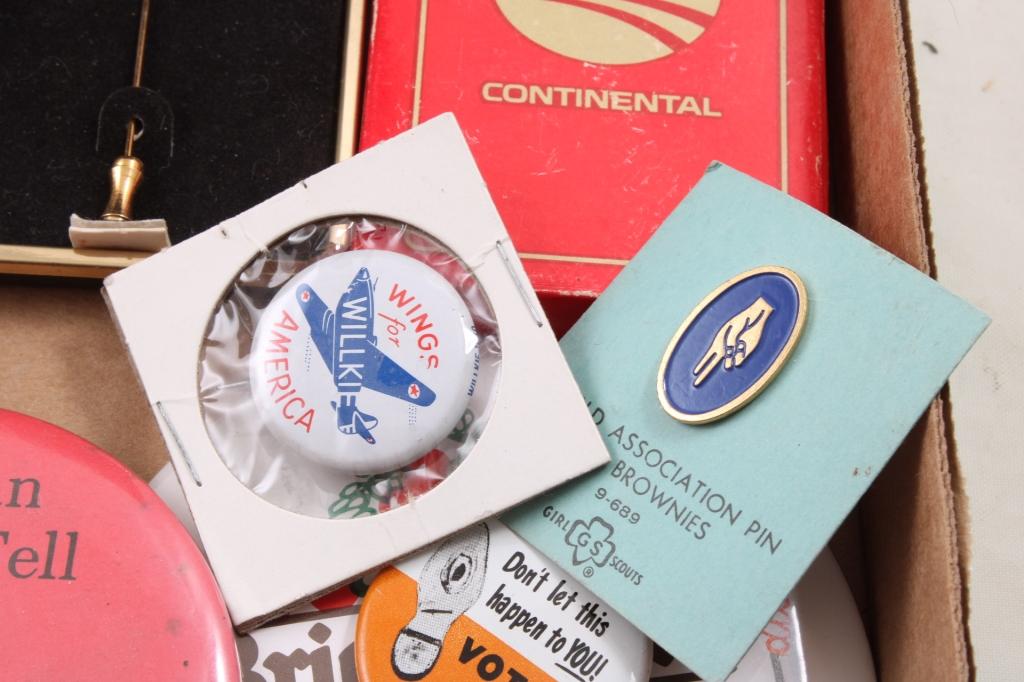 Jewelry, Pinbacks, Continental Airlines Cards