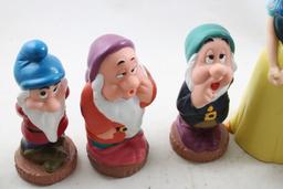 Disney Snow White Bank & 7 Vinyl Dwarfs