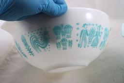 Pyrex Nesting Bowls Amish Butterprint Cinderella