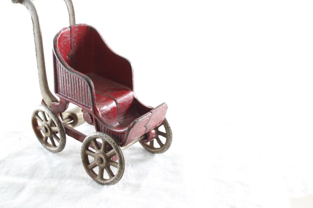Cast Iron Baby Stroller Buggy 3 1/2" x 4"