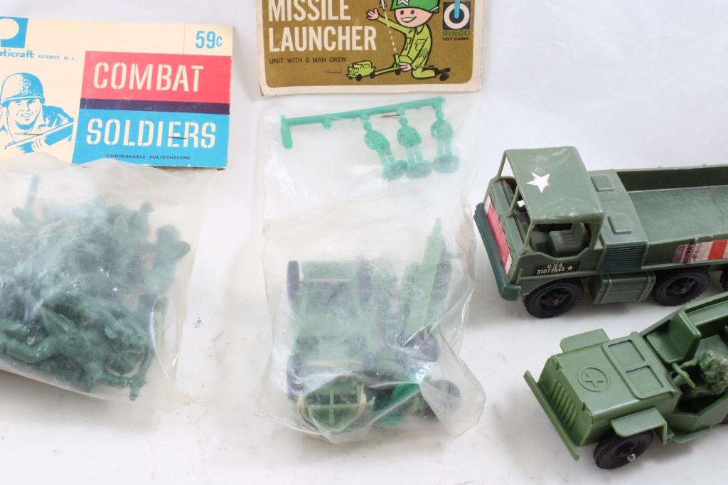 NOS Combat Soldiers & Missile Launcher, Jeep Truck