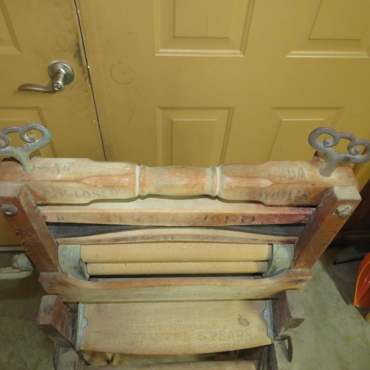 Montgomery Ward & Co 1896 Folding Bench Ringer