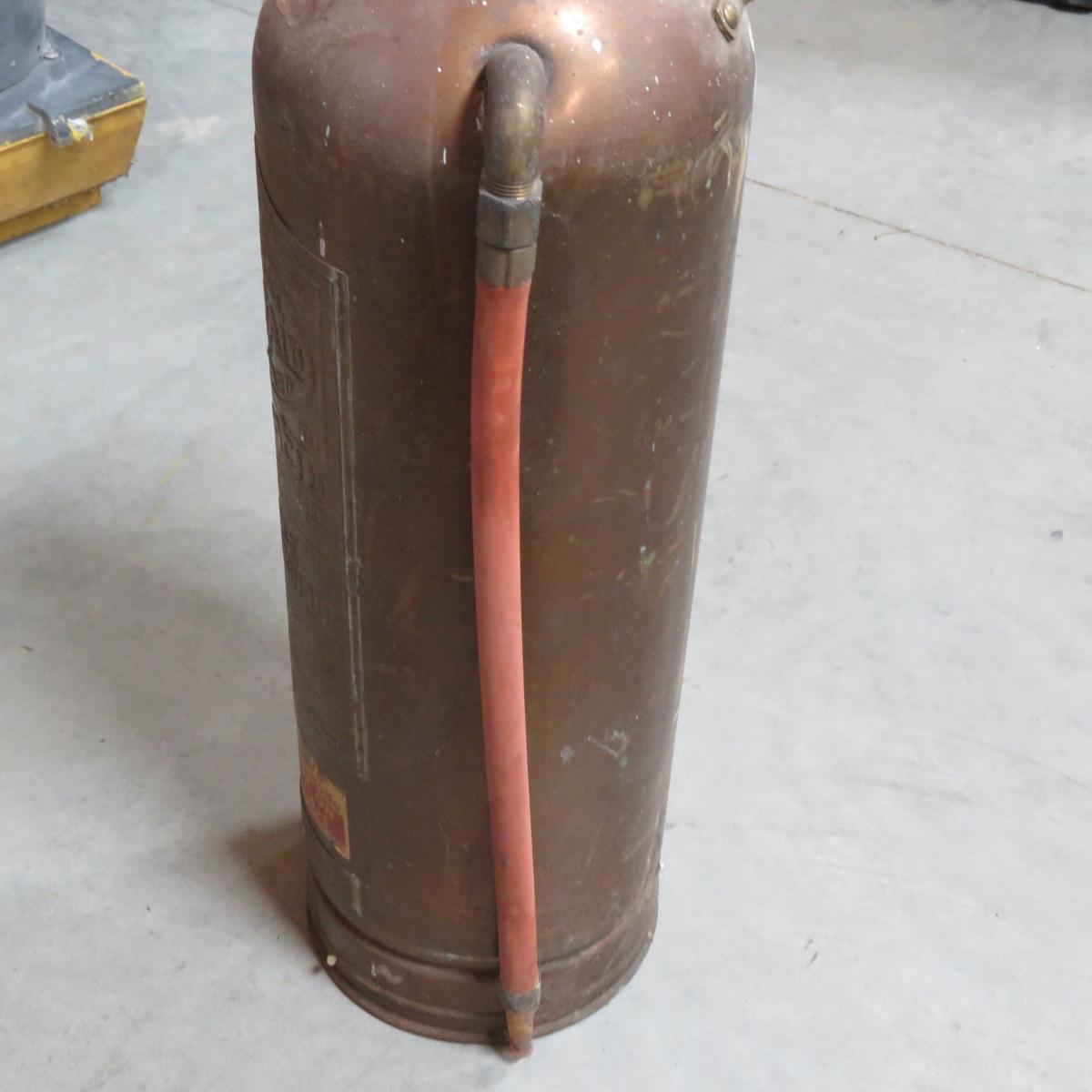Antique General Quik Aid TS-15 Fire Extinguisher