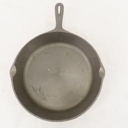 Delmonico's and other cast iron pans