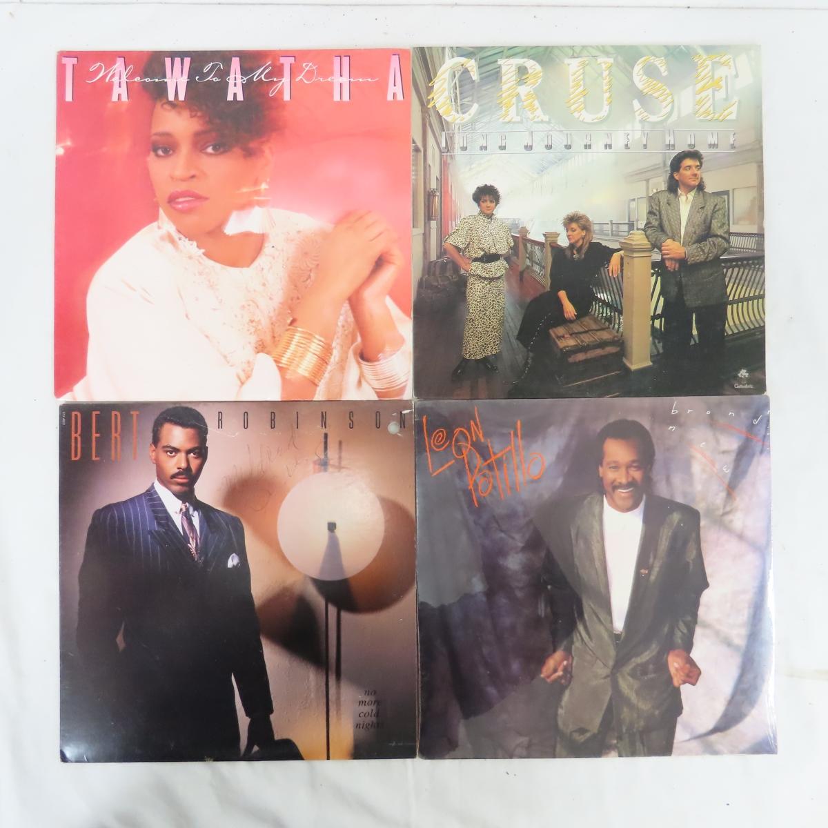 30 Vintage R&B Records Whitney Houston, Diana Ross