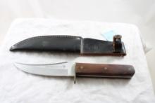 Markwell Arms Co. Fixed Blade Knife with Sheath