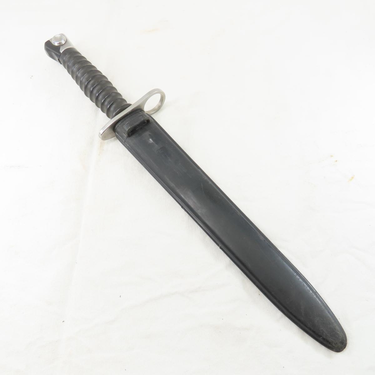 Swiss Army Bayonet & Scabbard with Leather Frog