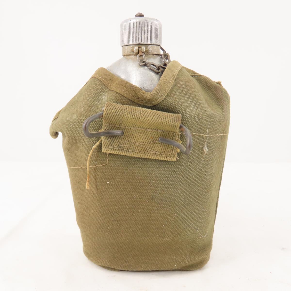 Experimental canteen cover with 1942 US canteen