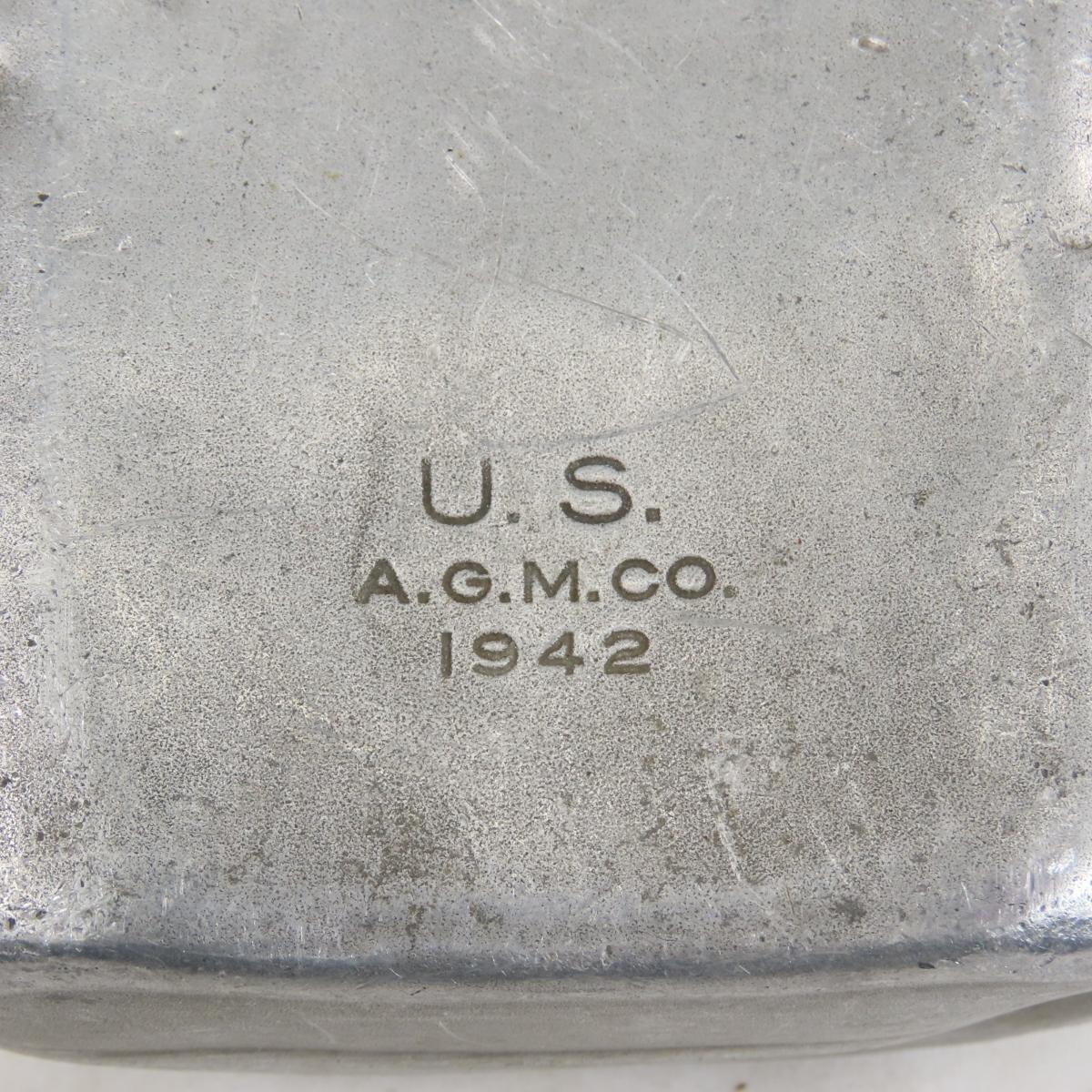 Experimental canteen cover with 1942 US canteen