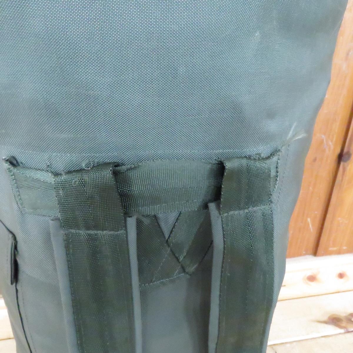 20 Black Fleece Bibs - Medium