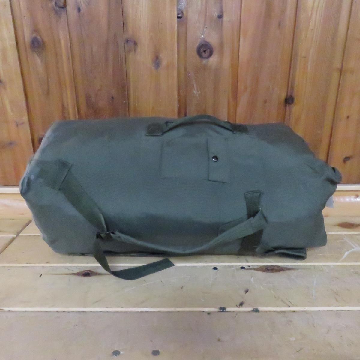 20 Black Fleece Bibs - Medium