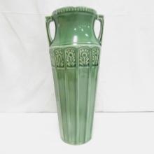 12" Red Wing Art Pottery Green Vase #186