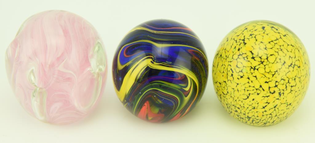 Lot 1245a - (5) Gentile WV Glass paperweights: all signed
