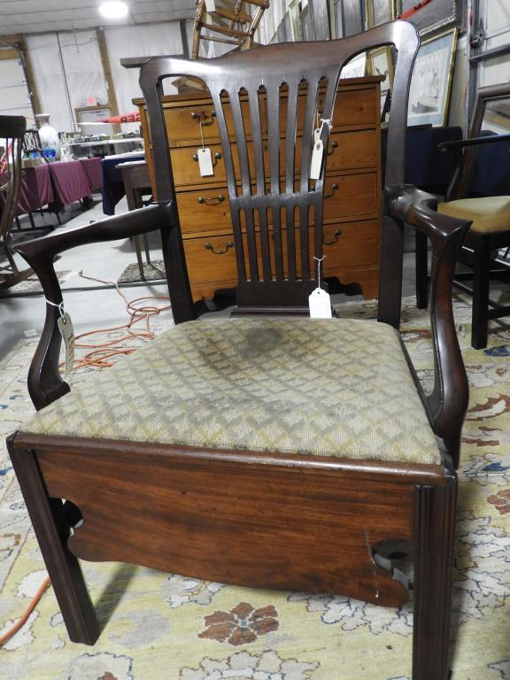 Lot 1581 - Antique Late 18thC Chippendale style commode chair (38” in height, 26 ¼” in width, 20"