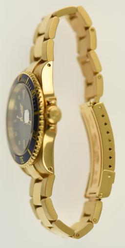 Lot #1 - 18K Yellow Gold Men’s Rolex Submariner with Automatic Movement. 18K Round Case. 18K