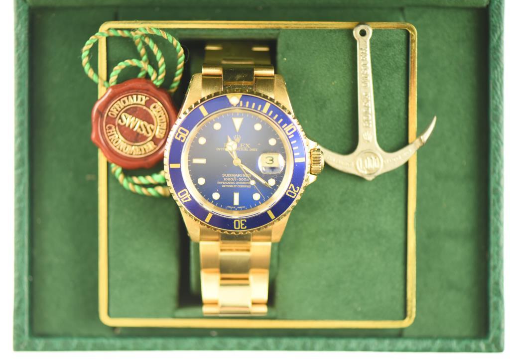 Lot #1 - 18K Yellow Gold Men’s Rolex Submariner with Automatic Movement. 18K Round Case. 18K