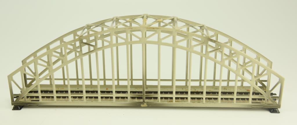 Lot #19 - (2) Marklin arched span bridges in boxes