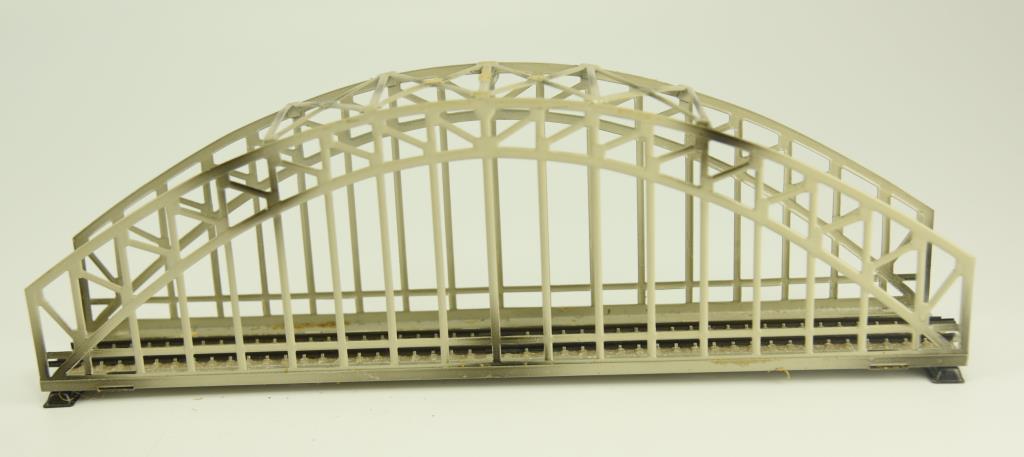 Lot #19 - (2) Marklin arched span bridges in boxes