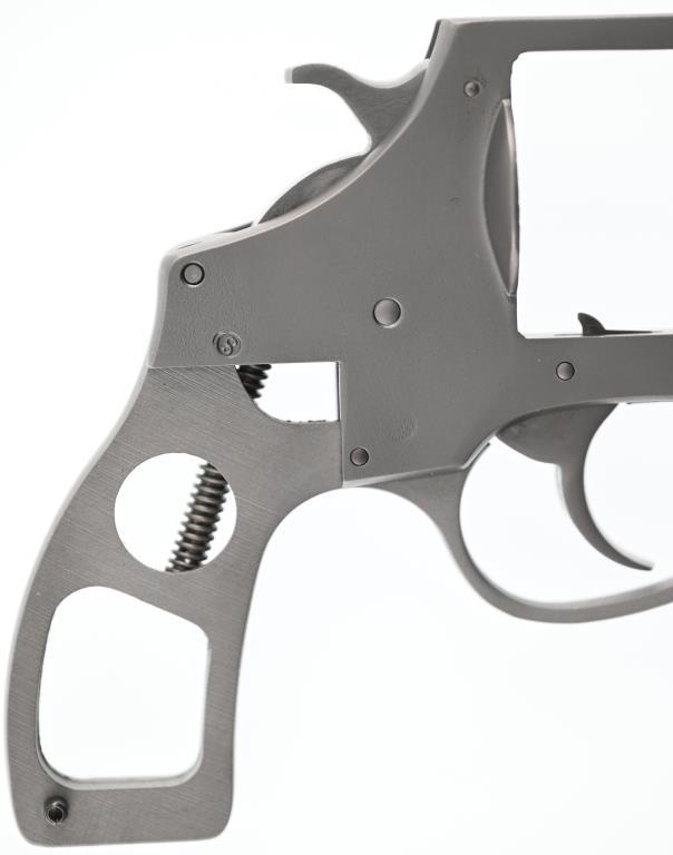 CHARTER ARMS BULLDOG Revolver Frame MFG./IMP. BY: CHARTER ARMS MODEL: BULLDOG ACTION TYPE:
