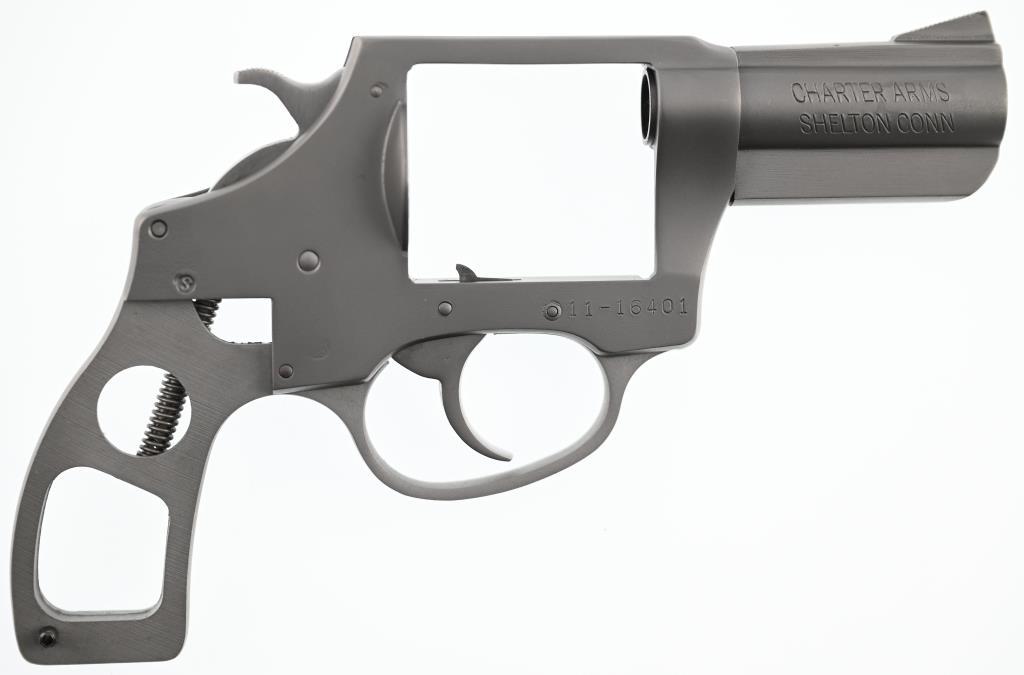 CHARTER ARMS BULLDOG Revolver Frame MFG./IMP. BY: CHARTER ARMS MODEL: BULLDOG ACTION TYPE: