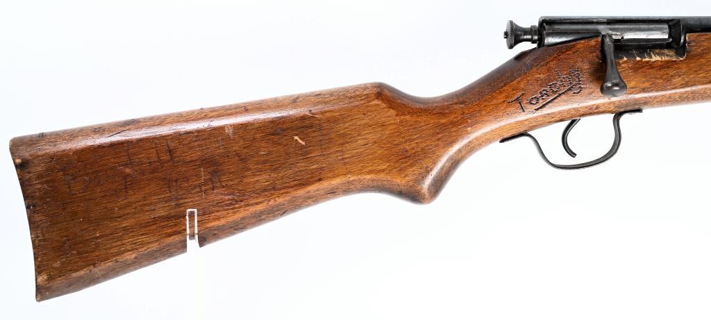 J. STEVENS ARMS CO SPRINGFIELD 15 Bolt Action Rifle MFG./IMP. BY: J. STEVENS ARMS CO MODEL: