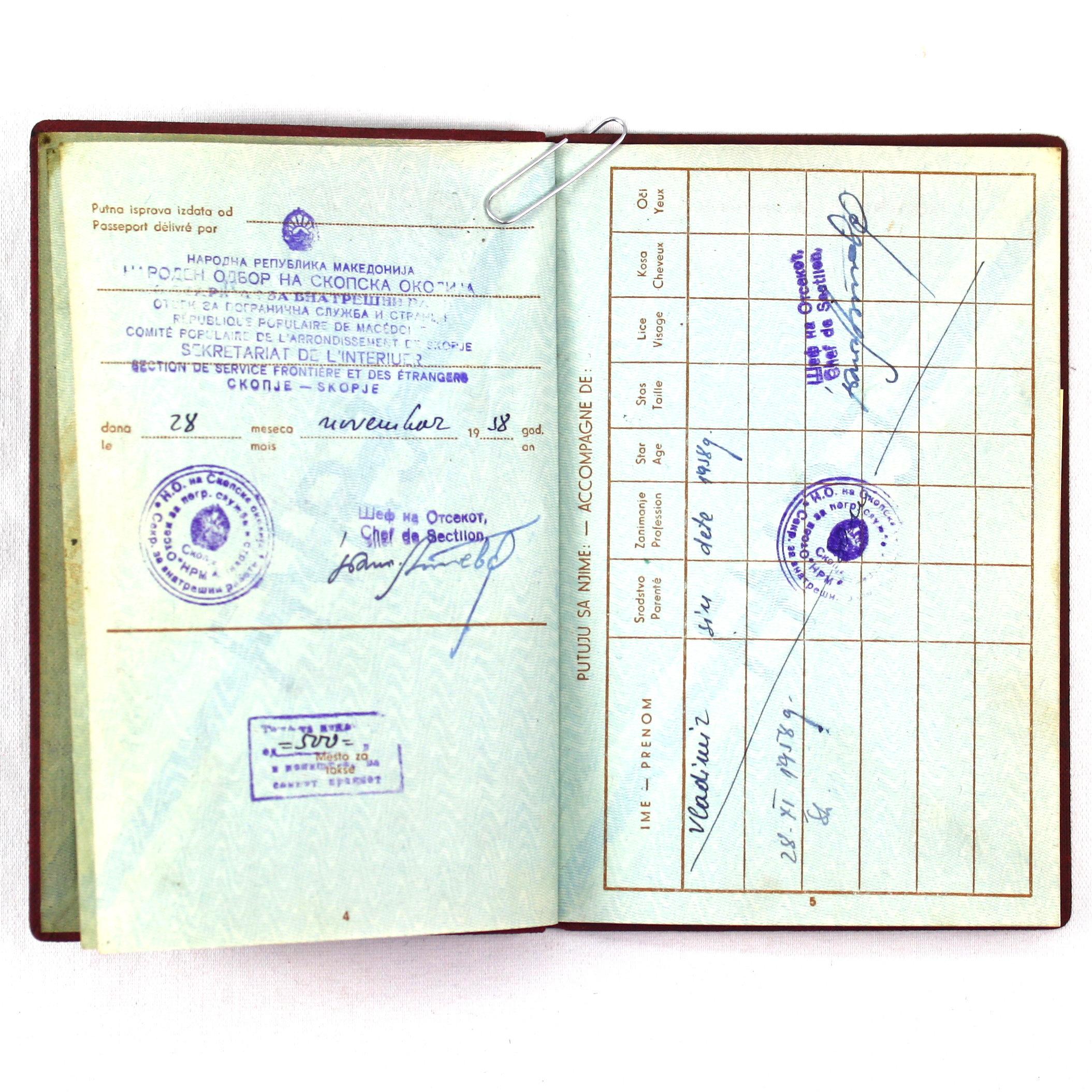 Pair of European travel documents