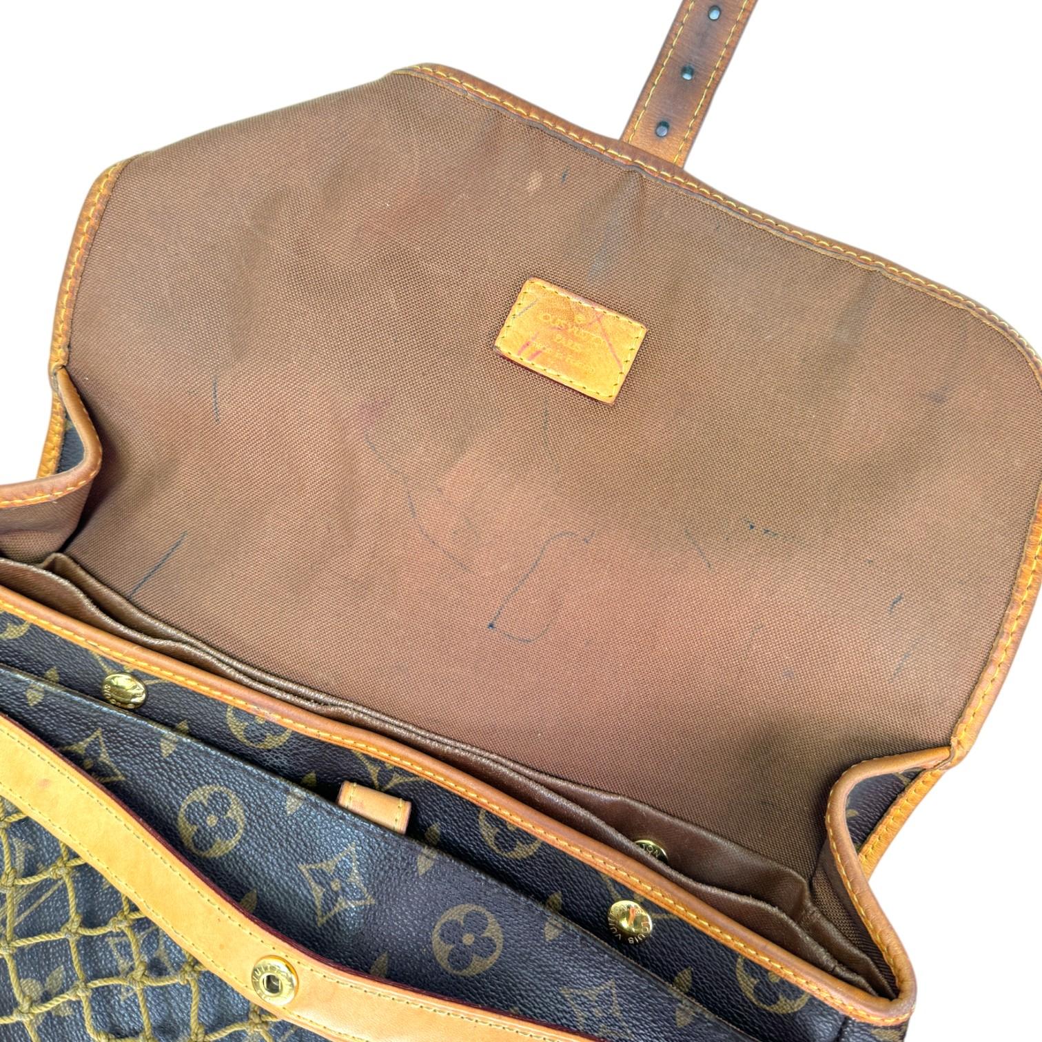 Authentic estate Louis Vuitton Congo Messenger bag Monogram Canvas PM