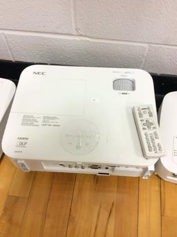 NEC M283X Projector