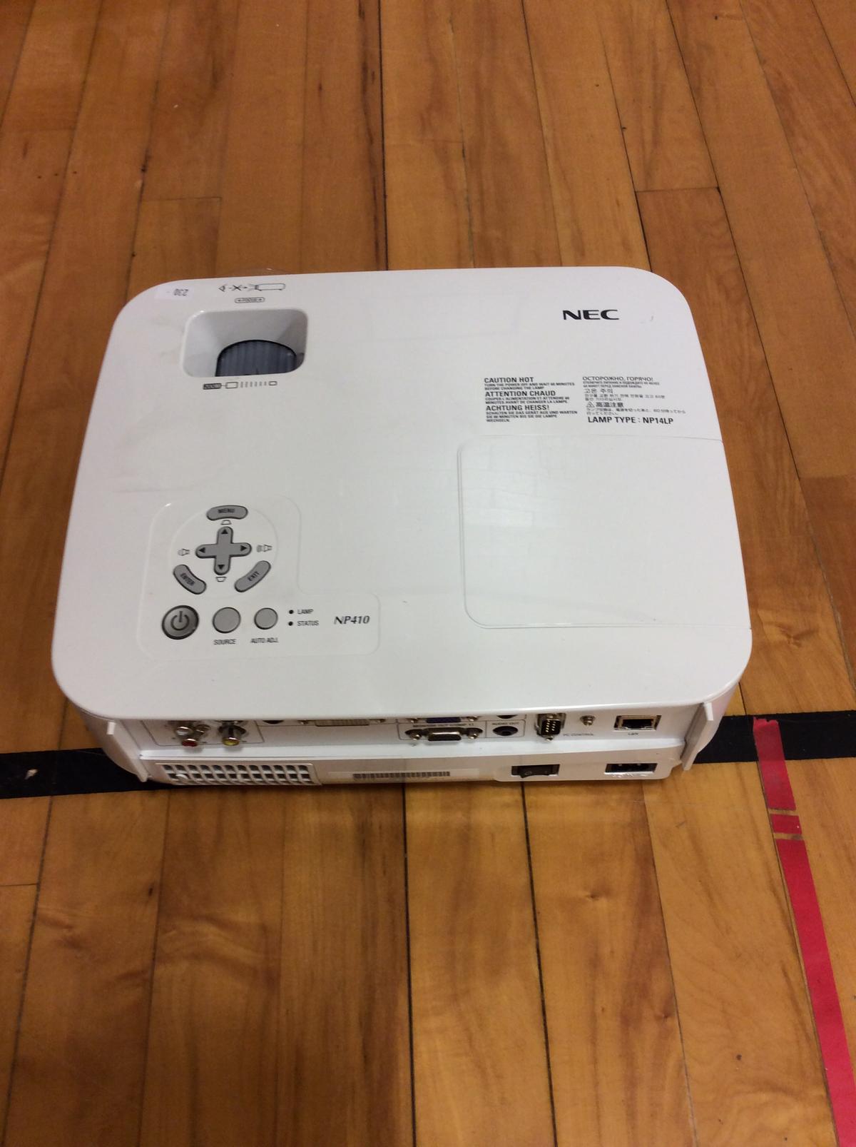 NEC NP410 Projector