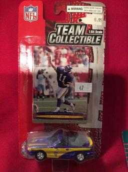 Starting Lineup Vikings Randy Moss and Cris Carter Figurines, Team Collecti