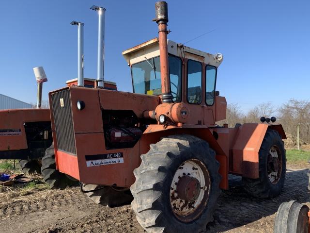 Allis Chalmers 440 4wd Tractor, Three Point, 3961 Hours, Runs