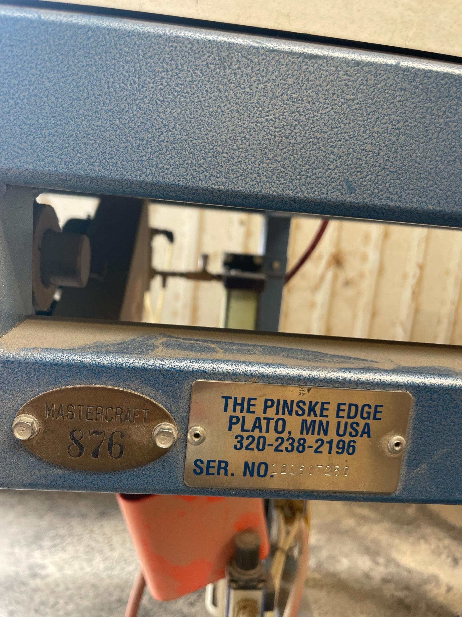 Pinske Drawer Box Notcher Machine Model 1500 Serial Number 101607205 OPERAT
