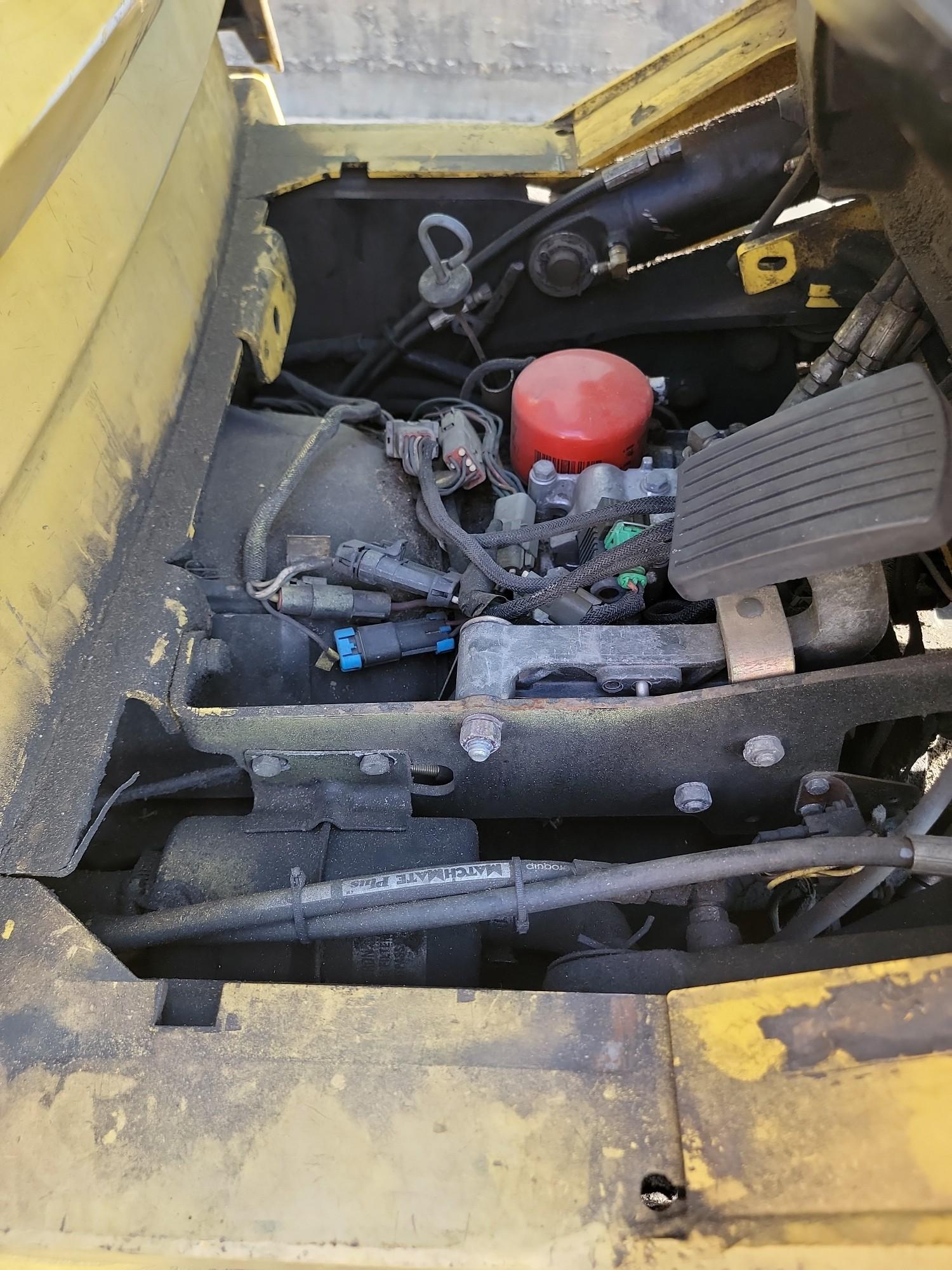 PICK UP LOCATION DUNCANVILLE, TX: Hyster Forklift Model S50XM 4-Wheel Sit Down Capacity: 5000 Pounds