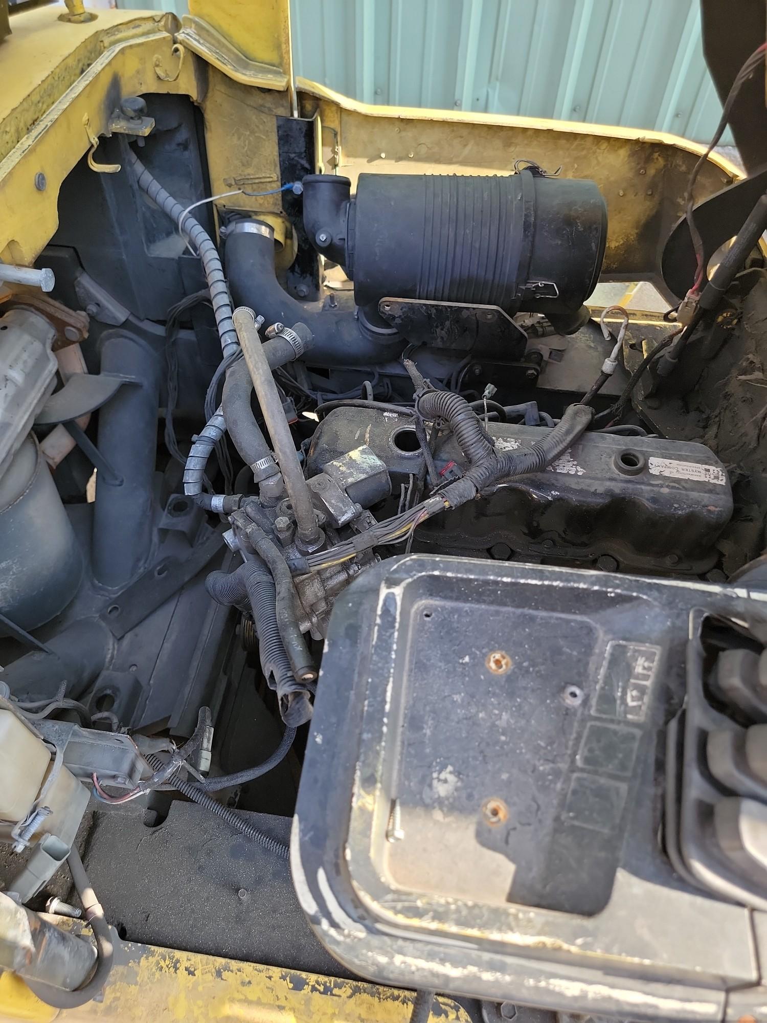 PICK UP LOCATION DUNCANVILLE, TX: Hyster Forklift Model S50XM 4-Wheel Sit Down Capacity: 5000 Pounds