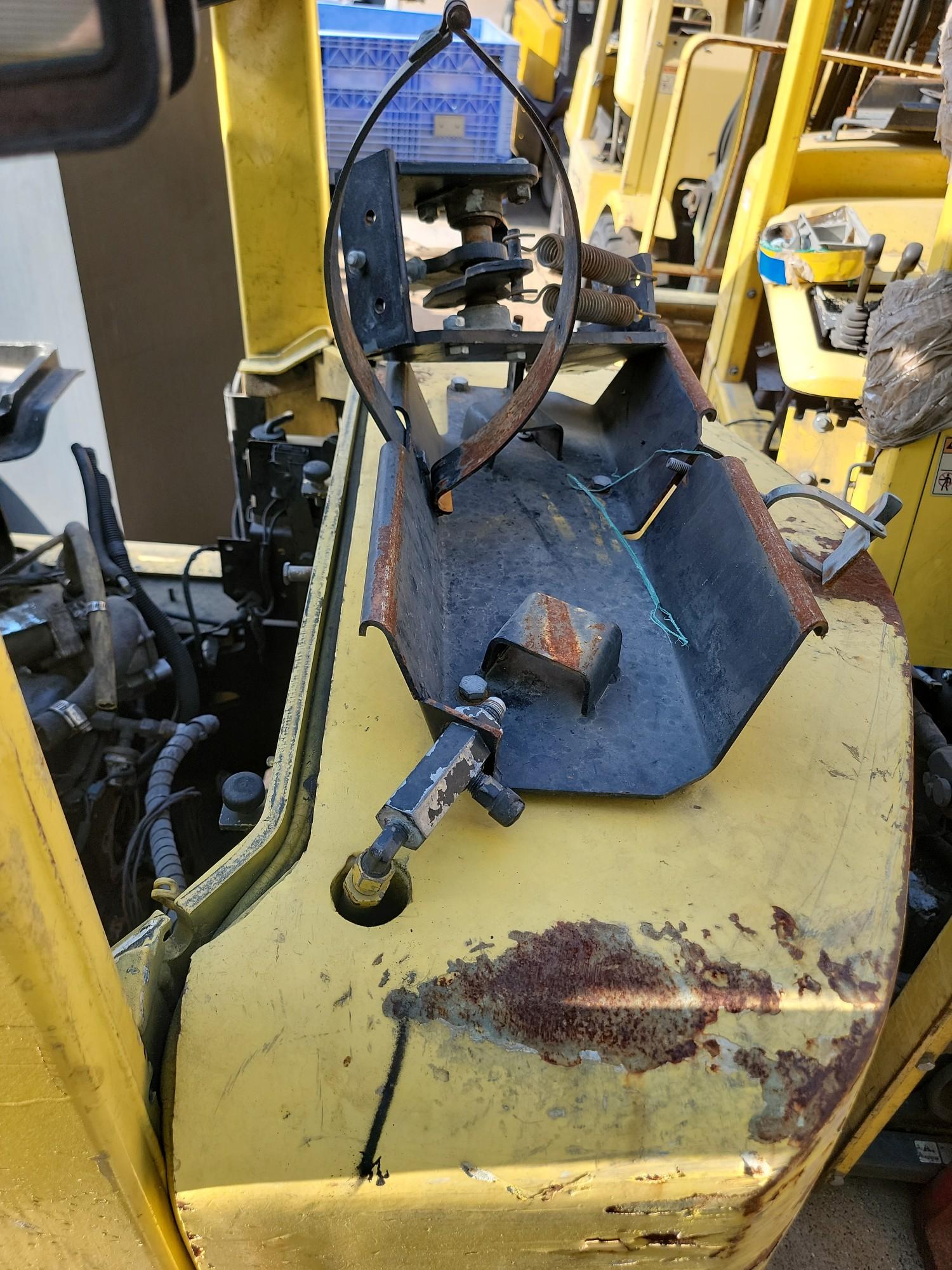 PICK UP LOCATION DUNCANVILLE, TX: Hyster Forklift Model S50XM 4-Wheel Sit Down Capacity: 5000 Pounds