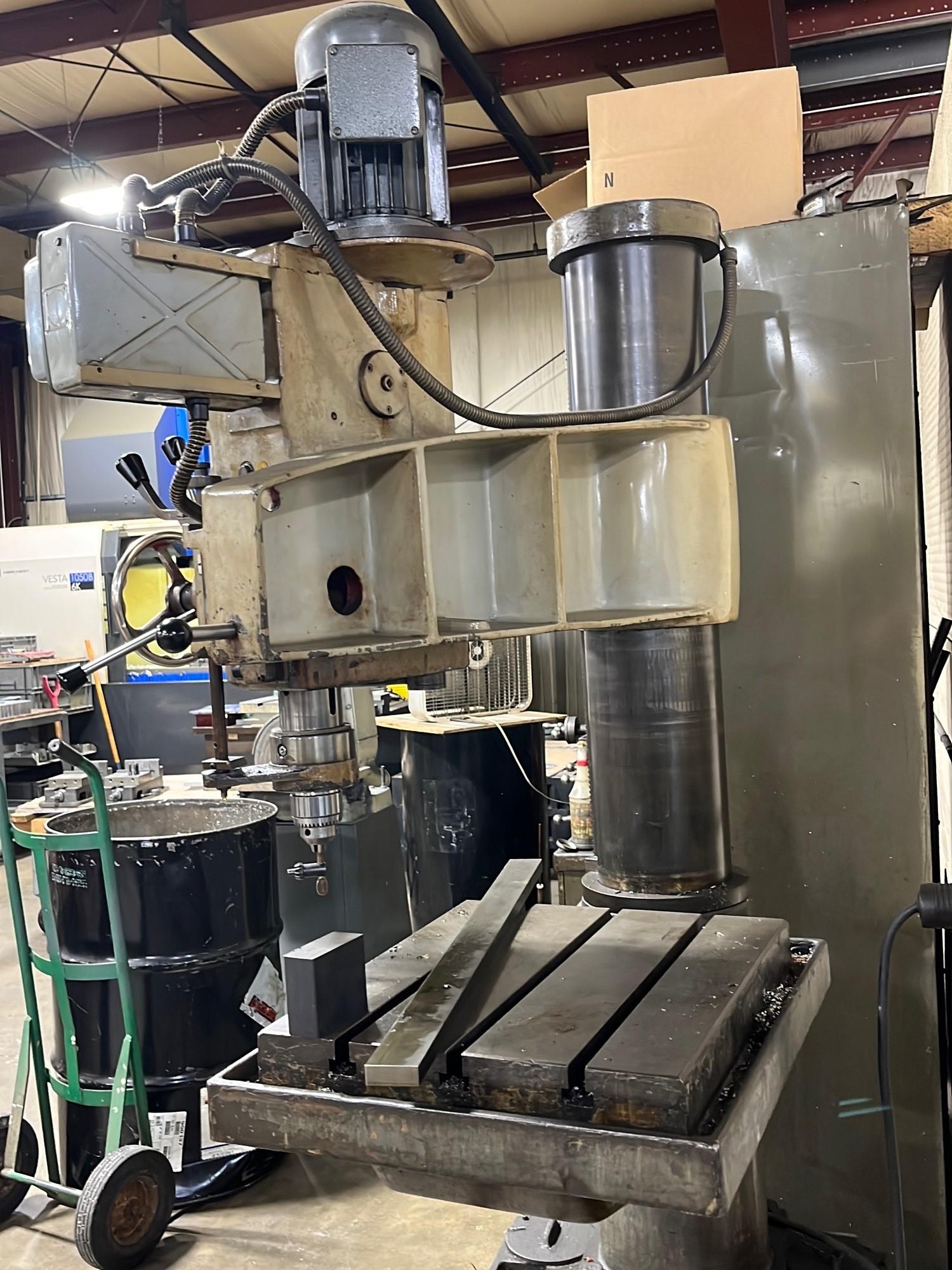 Quarters & Smith Radial drill  QS R2 - A $500 Rigging fee will be added to the winning invoice