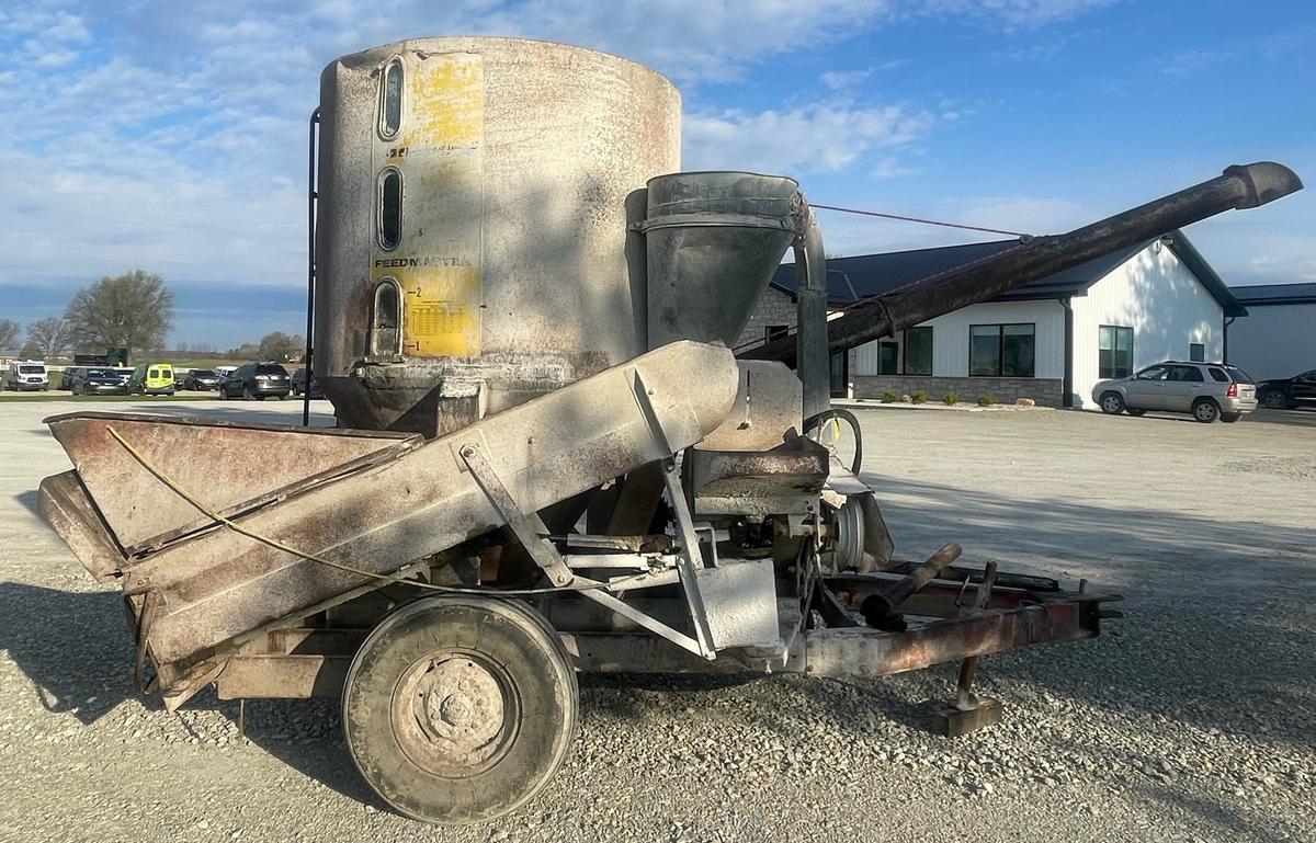 Farmhand B Feedmaster feed grinder, gearbox went out 2 weeks ago, owned for 53 years