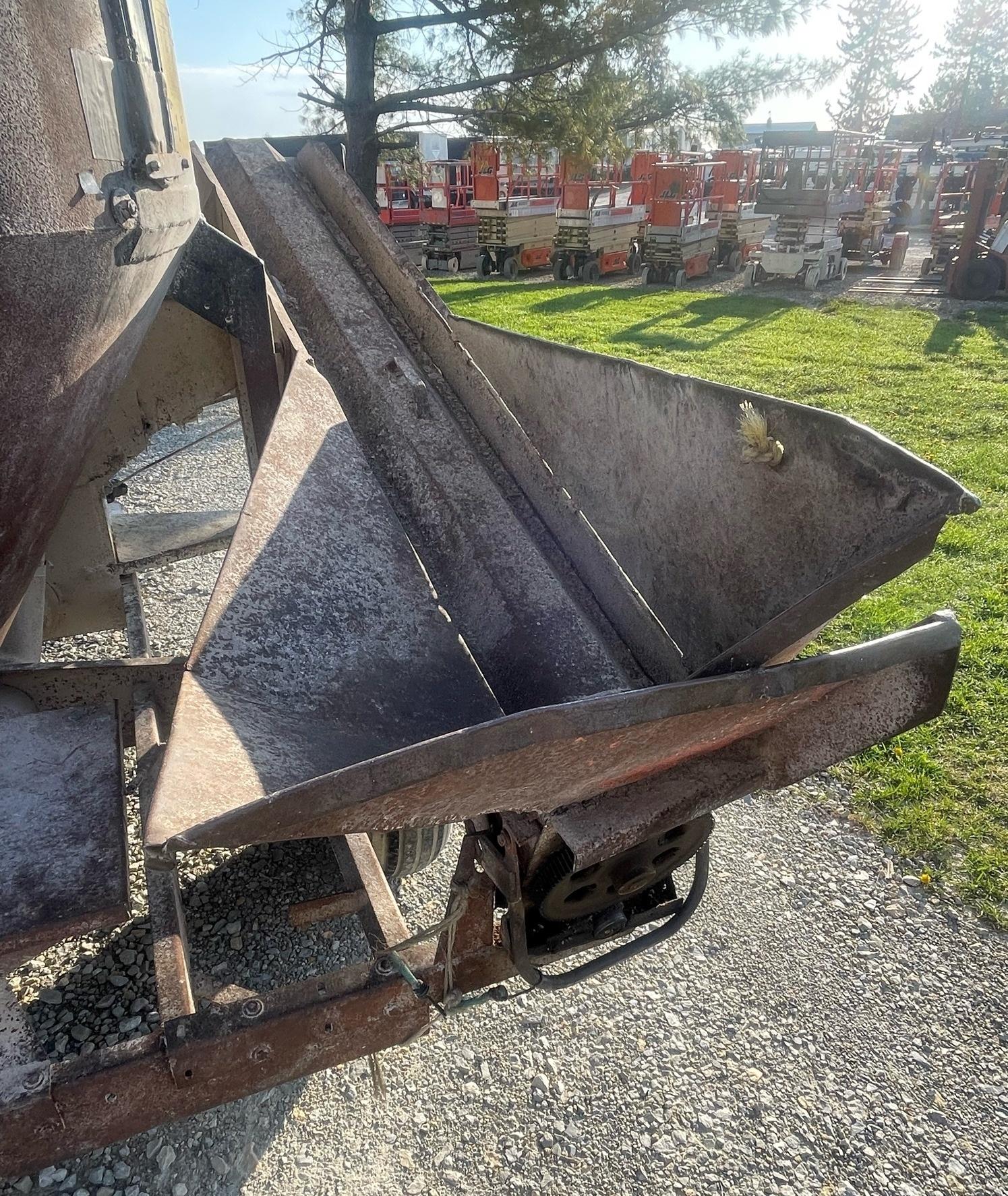 Farmhand B Feedmaster feed grinder, gearbox went out 2 weeks ago, owned for 53 years