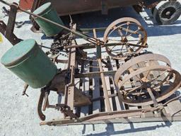 John deere 2 row 3pt planter