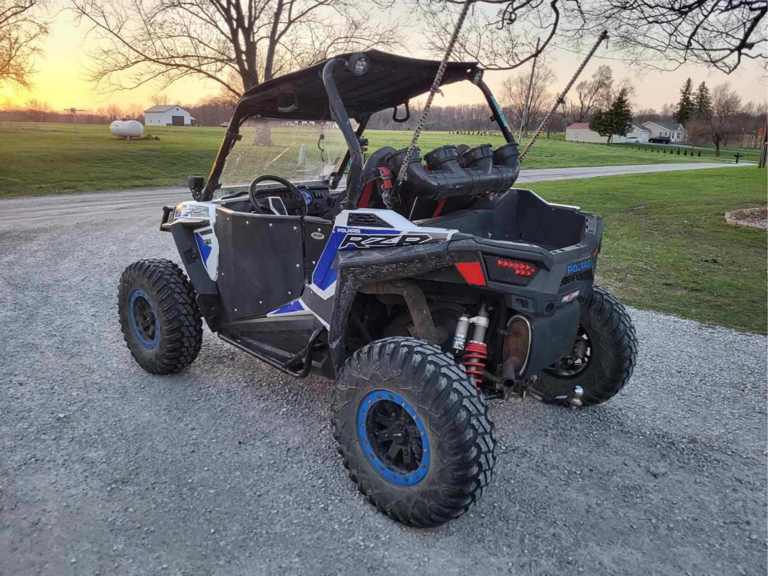 2016 Polaris RZR 1000s XP, Kenwood Sound System, Turn signals and brake lights, Rock Sliders and Mat