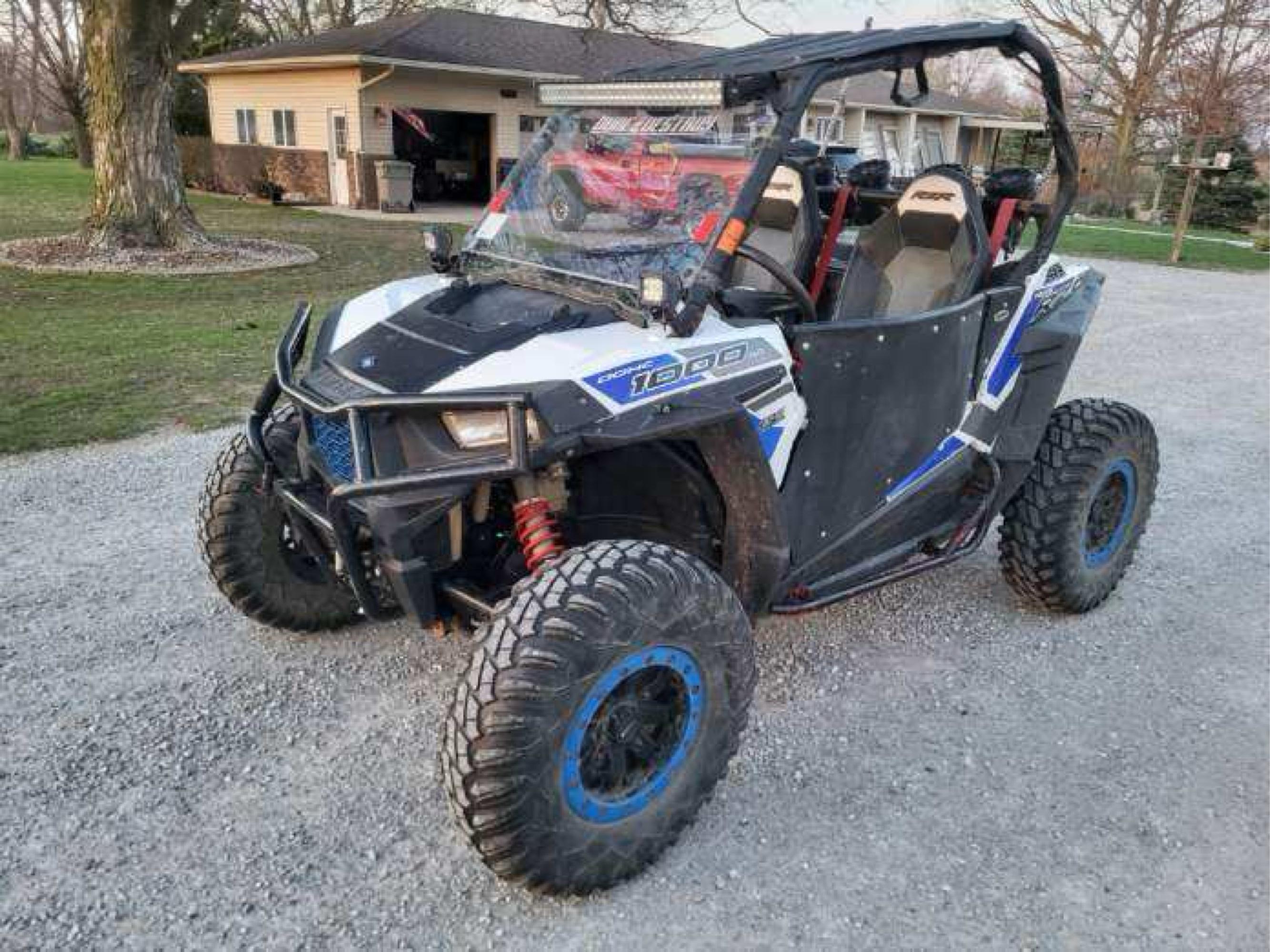 2016 Polaris RZR 1000s XP, Kenwood Sound System, Turn signals and brake lights, Rock Sliders and Mat