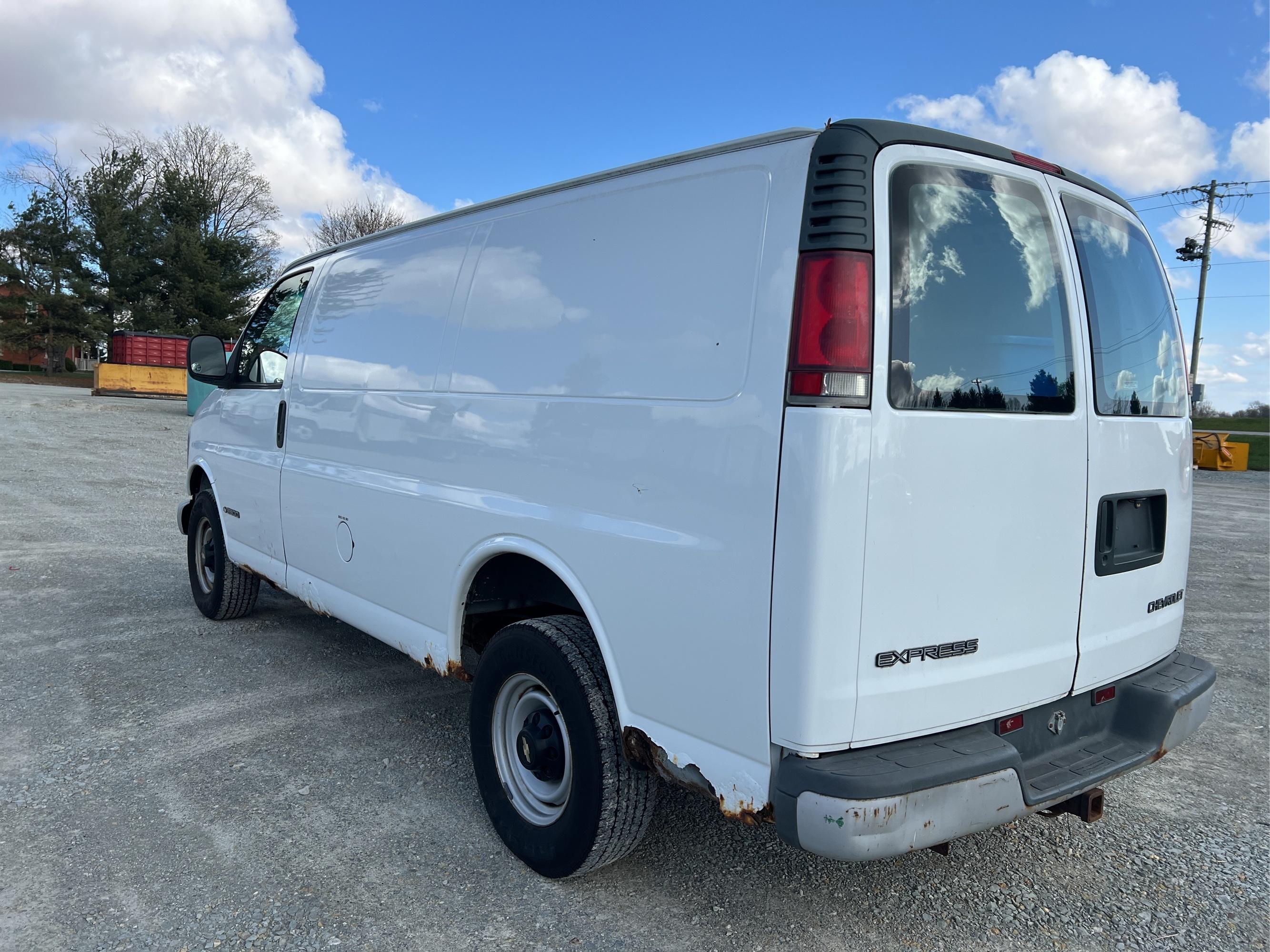 2000 Chevy Express Van, Diesel, Runs and Drives, 121,639 Miles, has title, VIN 1GCHG35F4Y1246276 - A